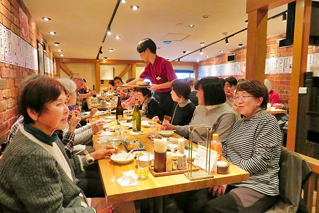 2025年12月20日 第200回定例ウォーク 吉祥寺・てんぐ大ホールで忘年会